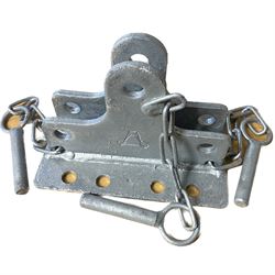 Väggfäste m/3 ändar