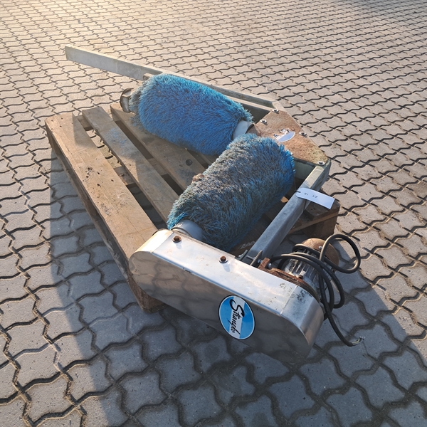1 st. begagnad Strangko koborste med motor, nr 37